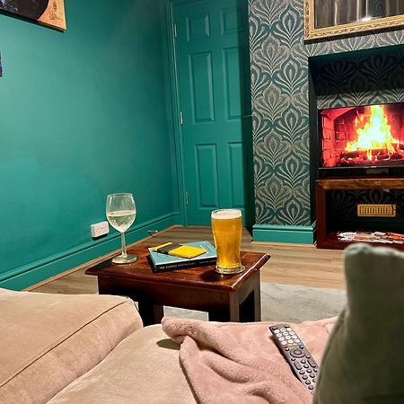 诺丁汉The Rose- Grd Floor, 2-5 Beds, Smarttv, Uni, Tram, M250 Fibre公寓 外观 照片
