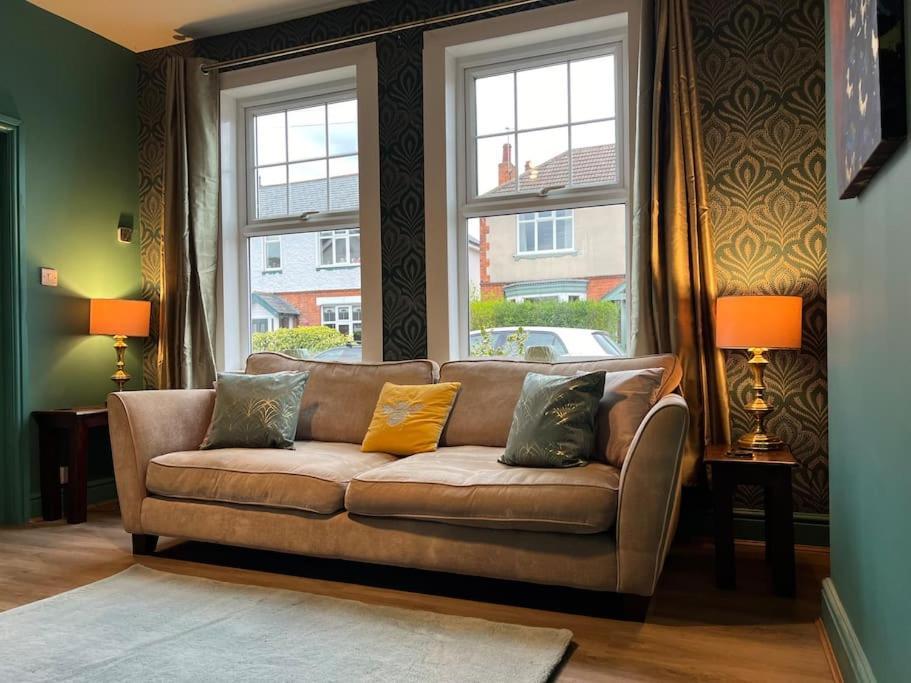 诺丁汉The Rose- Grd Floor, 2-5 Beds, Smarttv, Uni, Tram, M250 Fibre公寓 外观 照片