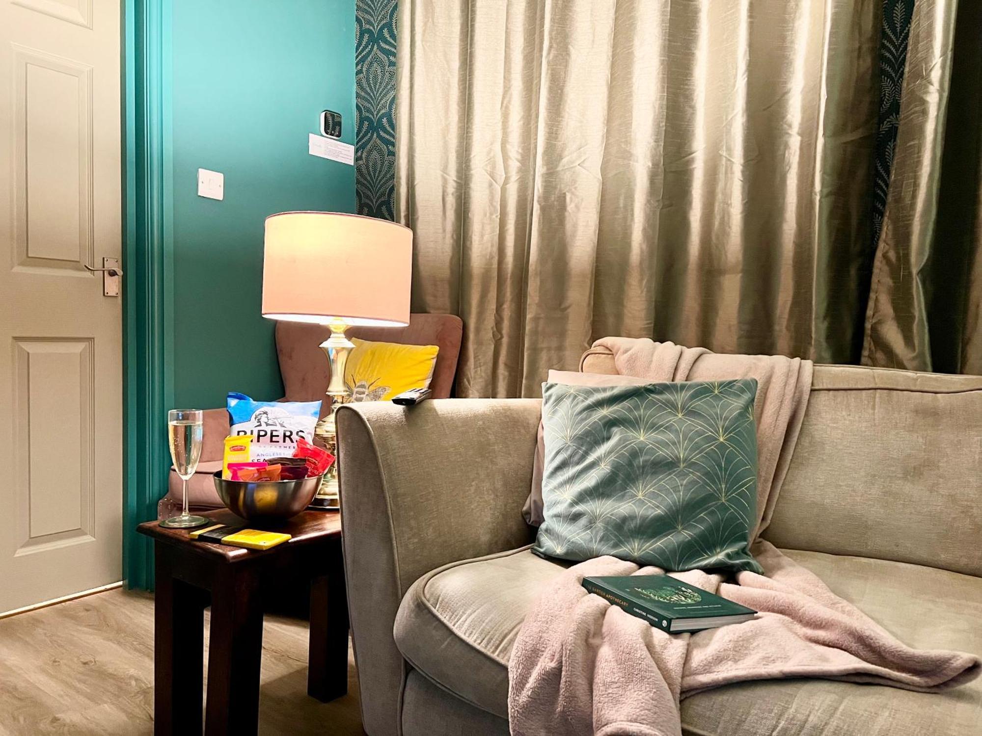 诺丁汉The Rose- Grd Floor, 2-5 Beds, Smarttv, Uni, Tram, M250 Fibre公寓 外观 照片
