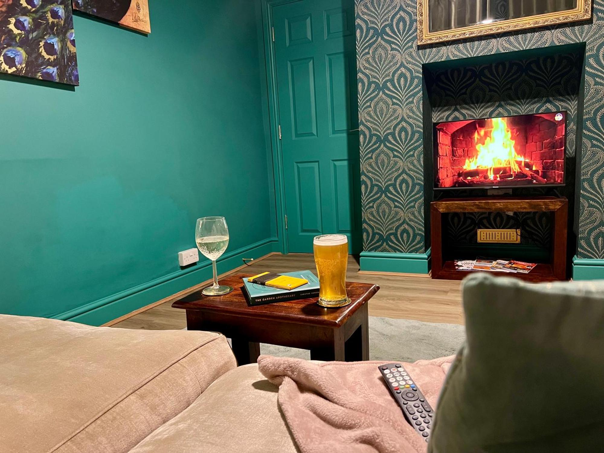 诺丁汉The Rose- Grd Floor, 2-5 Beds, Smarttv, Uni, Tram, M250 Fibre公寓 外观 照片