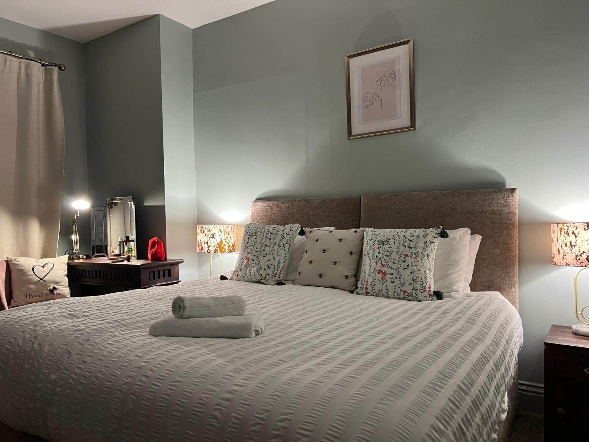 诺丁汉The Rose- Grd Floor, 2-5 Beds, Smarttv, Uni, Tram, M250 Fibre公寓 外观 照片
